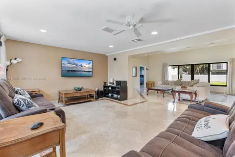 $2,295,000 | 2531 Northeast 195th Street, Miami, FL 33180