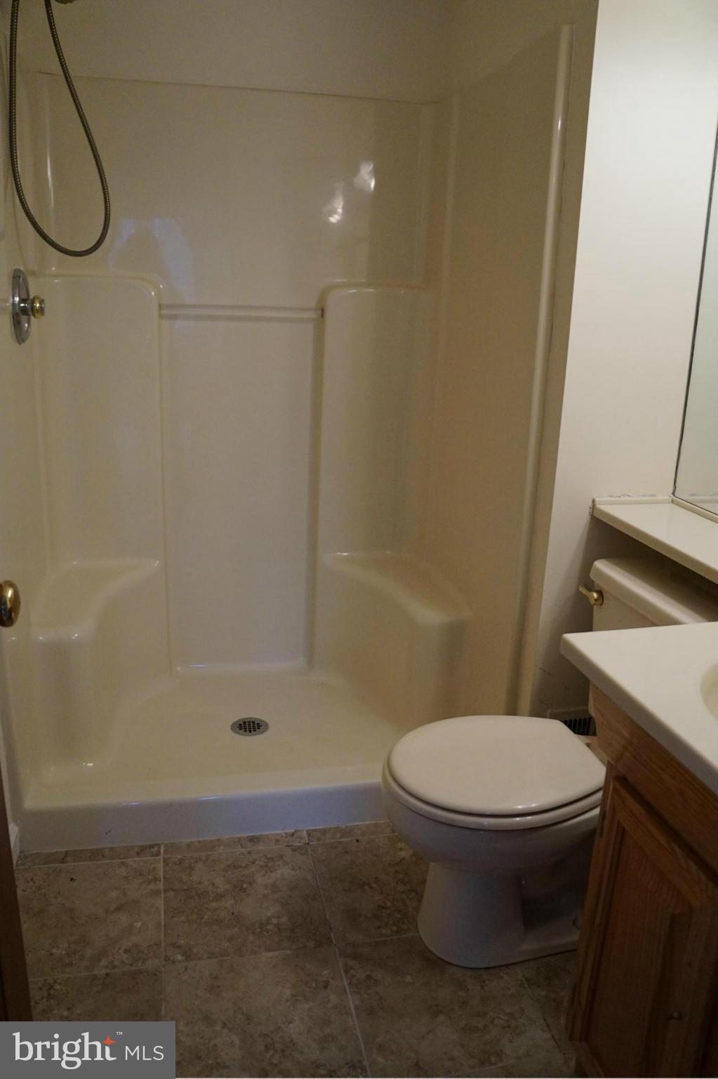 1616 Park Overlook Drive Reston, VA 20190 - Photo 11 of 17 Bath
