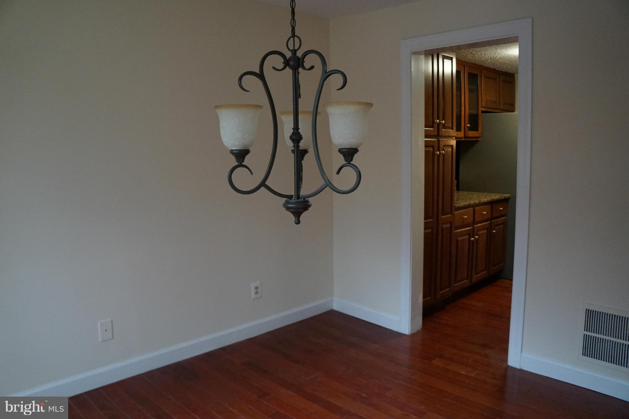1616 Park Overlook Drive Reston, VA 20190 - Photo 6 of 17 Dining Room