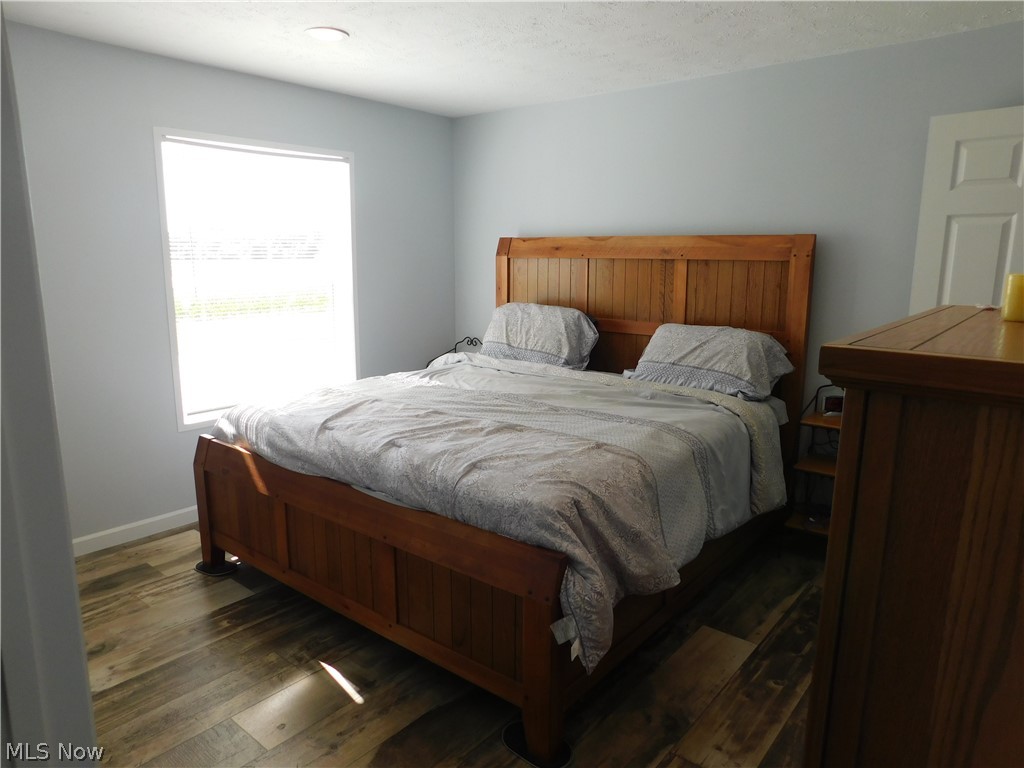 7902 Frailey Road Vermilion, OH 44089 - Photo 9 of 19 master bedroom