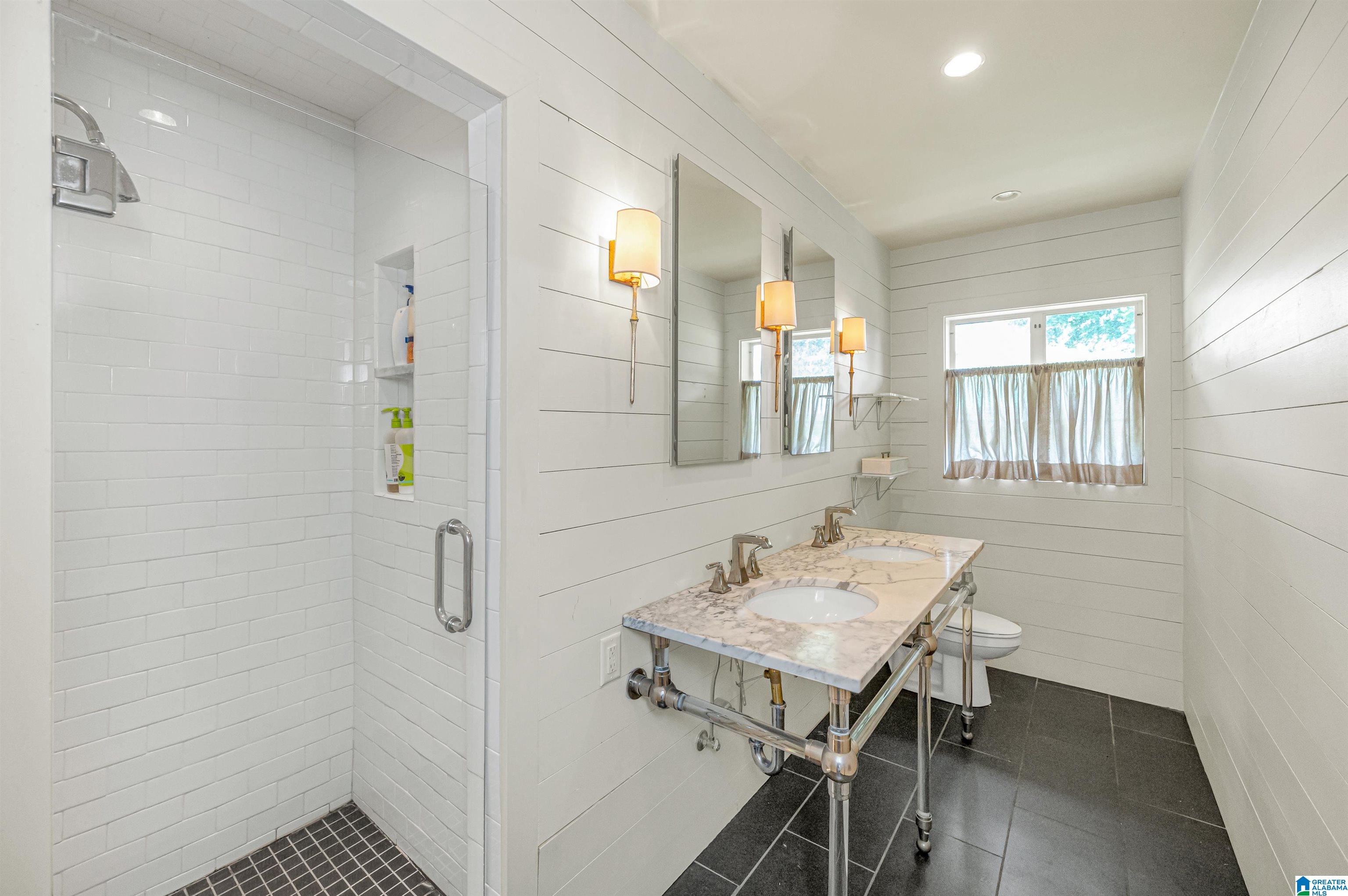 1733 Wellington Road Birmingham, AL 35209 - Photo 26 of 55