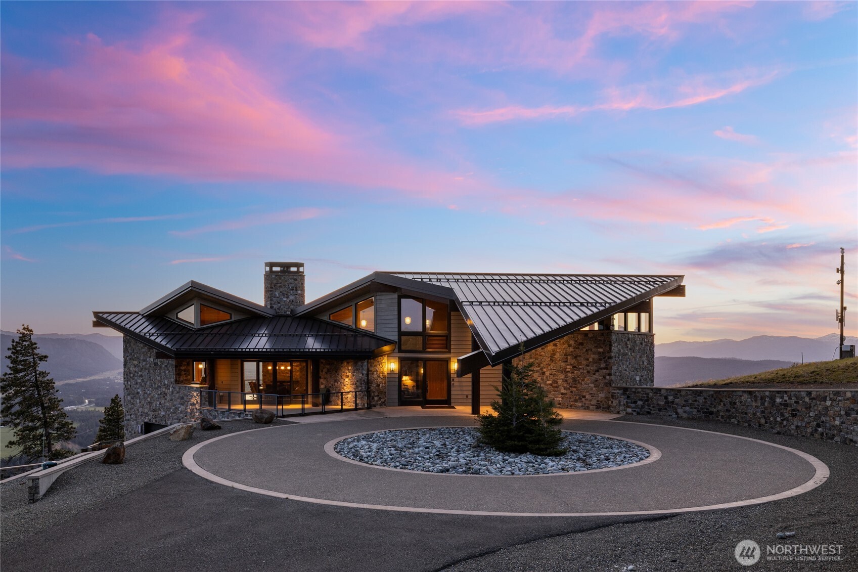 3653 Hart Road Cle Elum, WA 98922 - Photo 1 of 34 Gallery Image 1