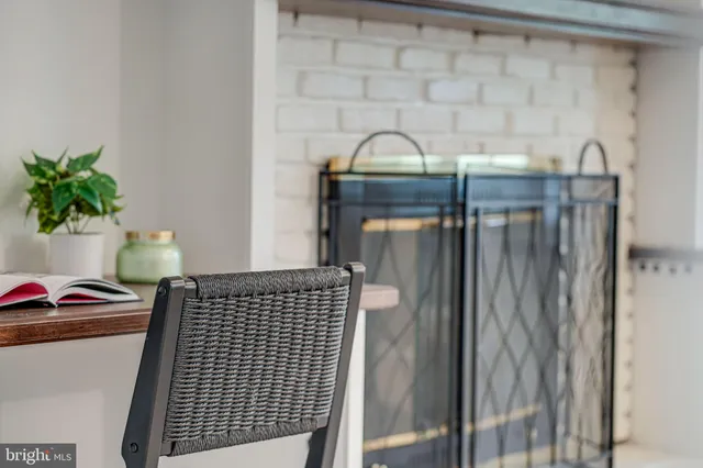 $775,000 | 7242 Greentree Road, Bethesda, MD 20817