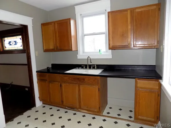 $158,000 | 400 Ontario Street, Buffalo, NY 14207