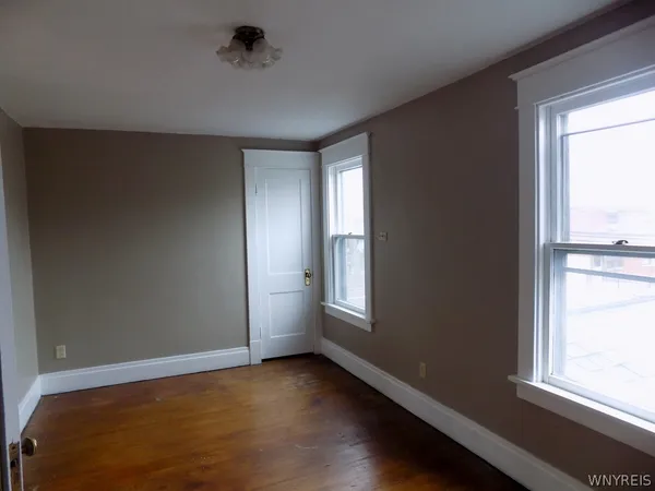 $158,000 | 400 Ontario Street, Buffalo, NY 14207