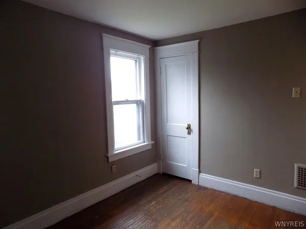 $158,000 | 400 Ontario Street, Buffalo, NY 14207