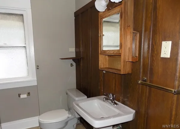 $158,000 | 400 Ontario Street, Buffalo, NY 14207