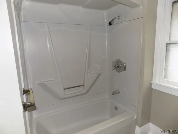 $158,000 | 400 Ontario Street, Buffalo, NY 14207