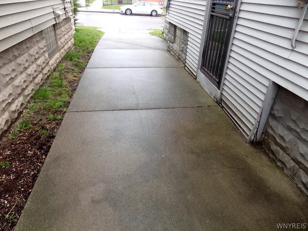 $158,000 | 400 Ontario Street, Buffalo, NY 14207