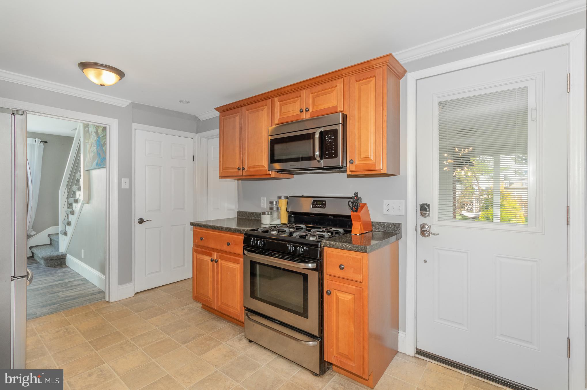 469 Hillcrest Road York, PA 17403 - Photo 9 of 26