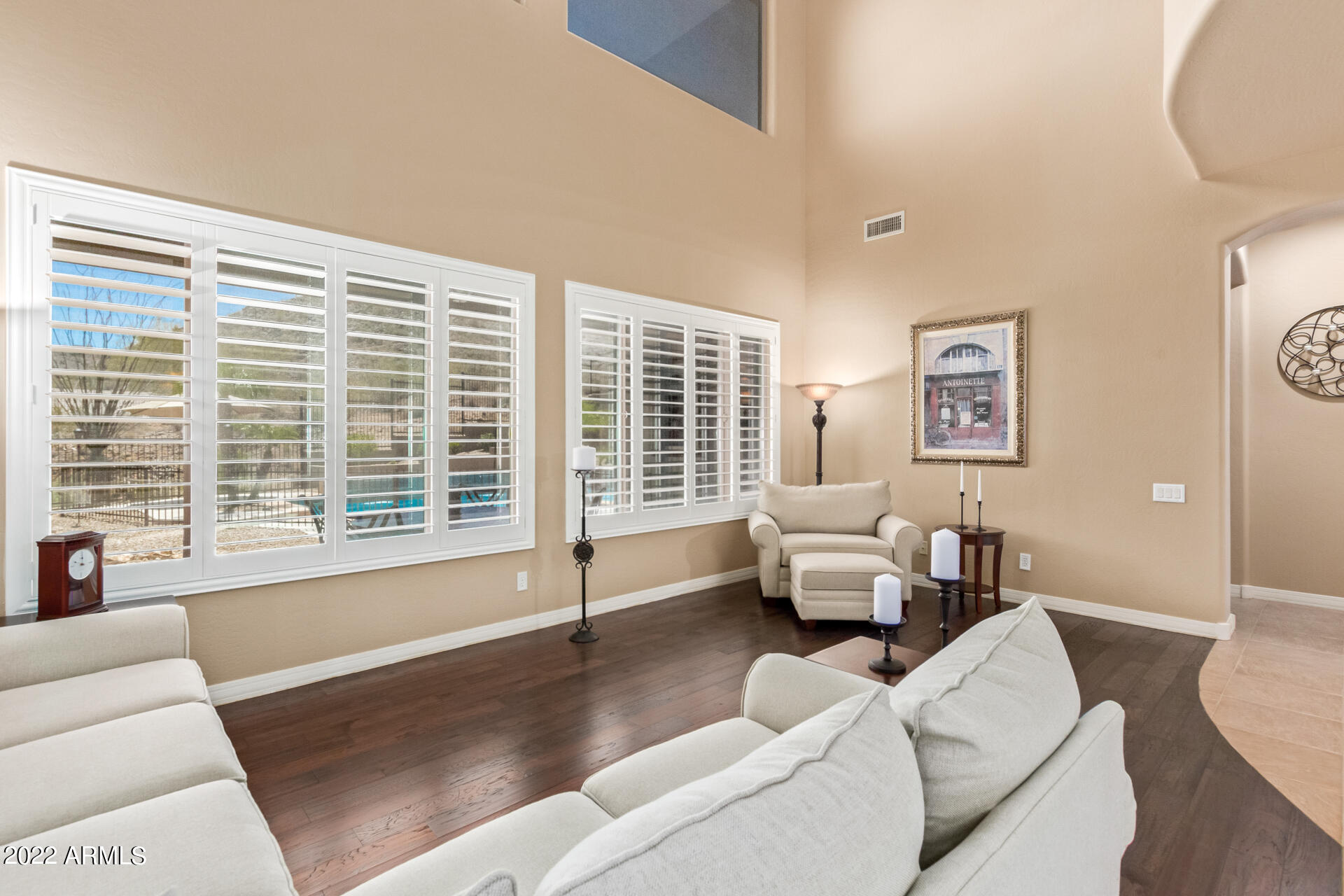 8669 West Rowel Road Peoria, AZ 85383 - Photo 12 of 86 12 - Rowel