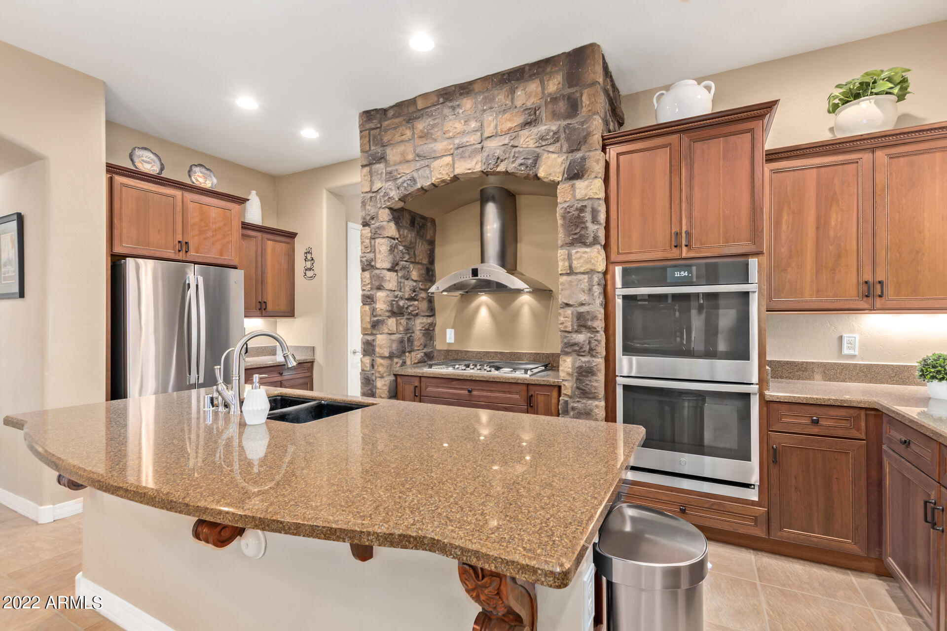 8669 West Rowel Road Peoria, AZ 85383 - Photo 23 of 86 23 - Rowel