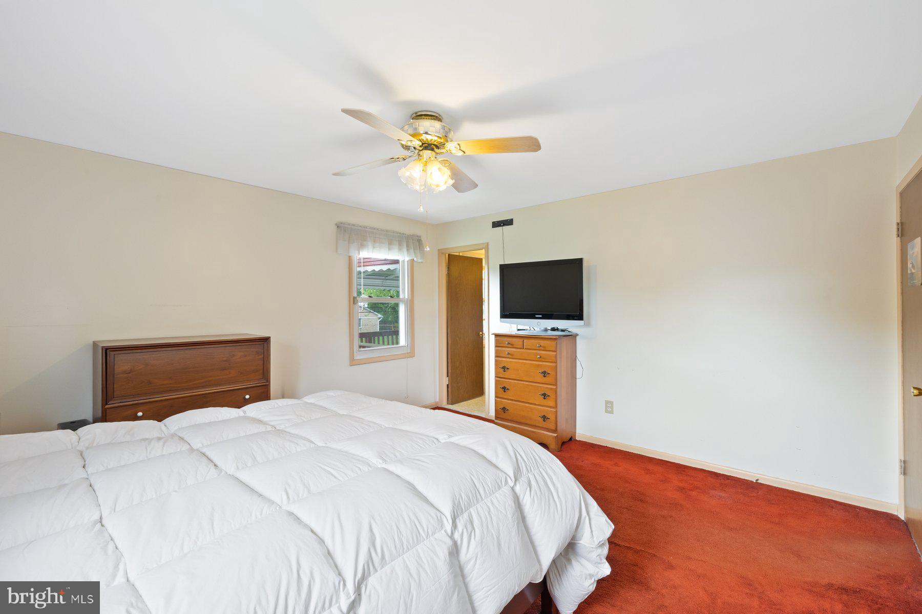 2124 Chantilla Road Baltimore, MD 21228 - Photo 22 of 53 MASTER BEDROOM