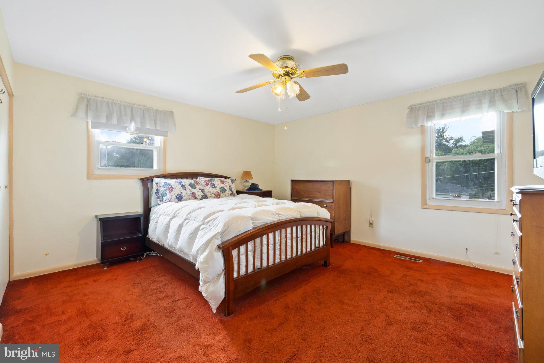 2124 Chantilla Road Baltimore, MD 21228 - Photo 7 of 53 MATERBEDROOM