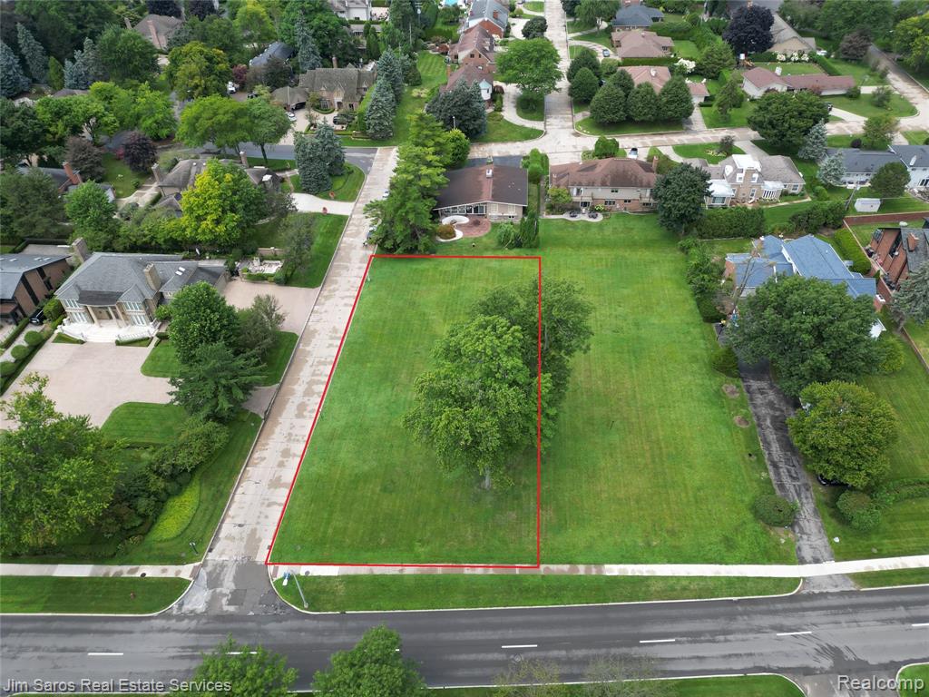 745 Lake Shore Road Grosse Pointe Shores, MI 48236 - Photo 6 of 7