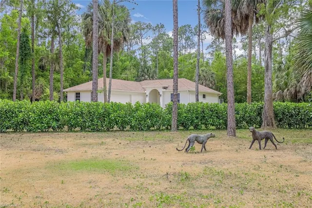 $1,995,000 | 5752 Bur Oaks Lane, Naples, FL 34119