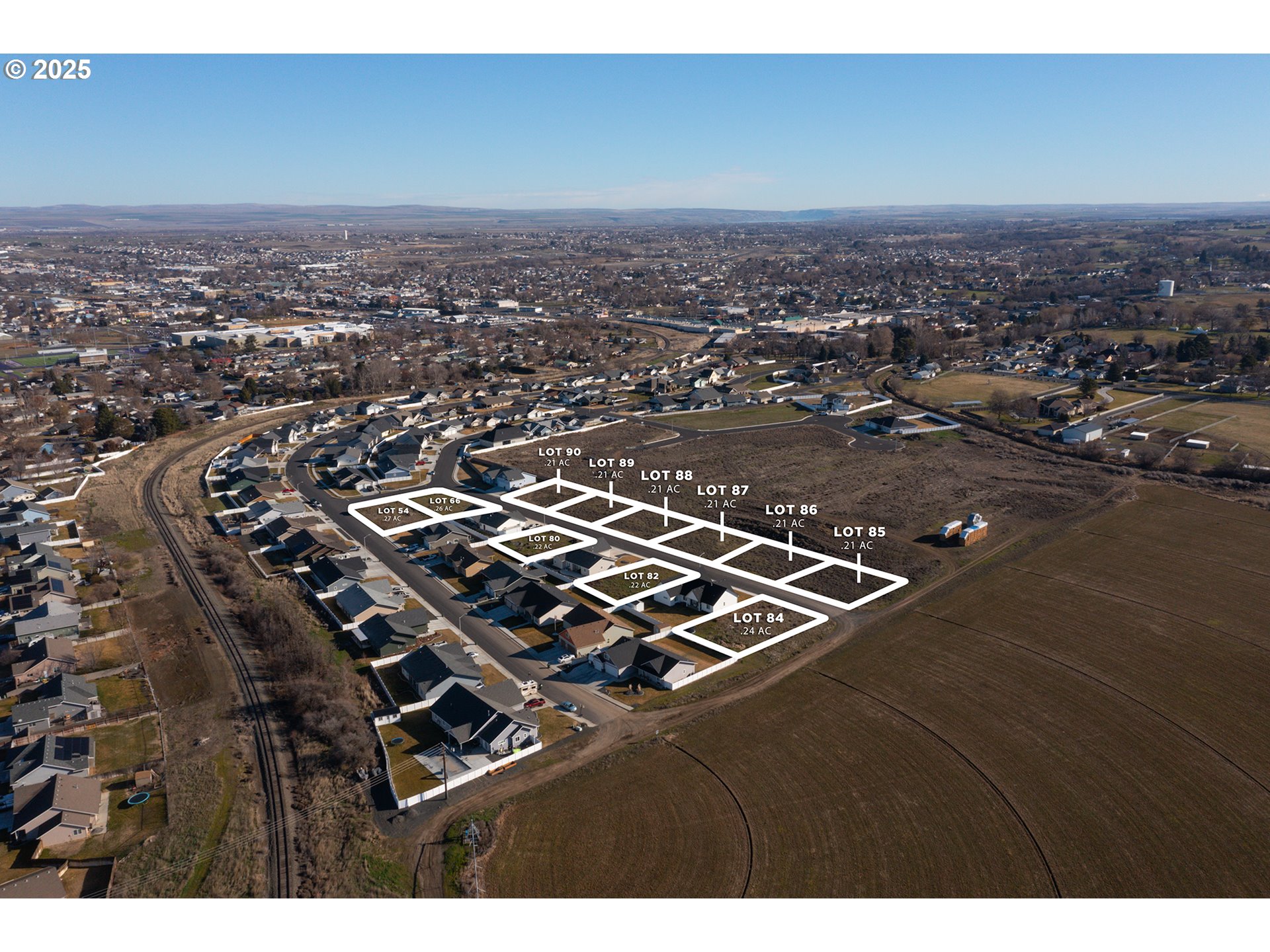 577 Southwest Desert Sky Drive, Unit 88 Hermiston, OR 97838 - Photo 3 of 10 an aerial view of multiple house
