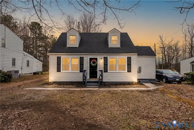 $256,500 | 1989 Cox Road, Blackstone, VA 23824