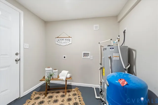 $256,500 | 1989 Cox Road, Blackstone, VA 23824