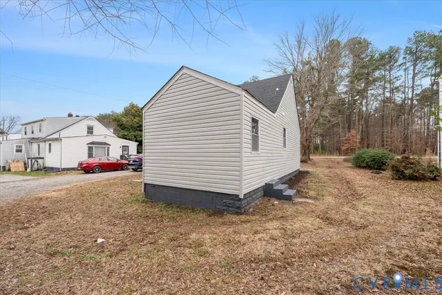 $256,500 | 1989 Cox Road, Blackstone, VA 23824