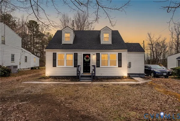 $256,500 | 1989 Cox Road, Blackstone, VA 23824