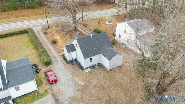 $256,500 | 1989 Cox Road, Blackstone, VA 23824