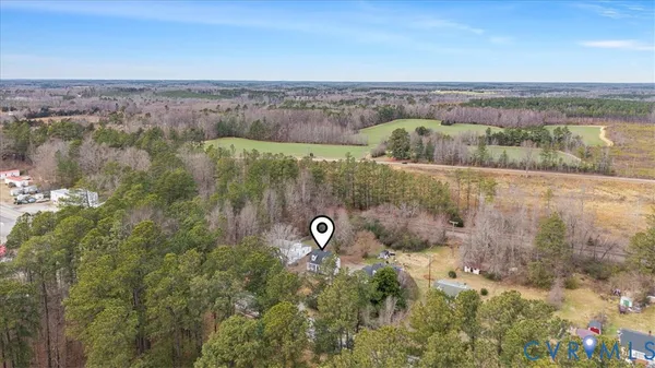 $256,500 | 1989 Cox Road, Blackstone, VA 23824