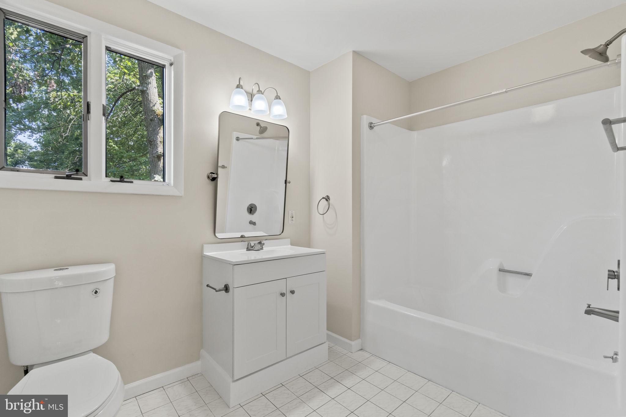6515 Brooklyn Bridge Road Laurel, MD 20707 - Photo 24 of 39 Full bath