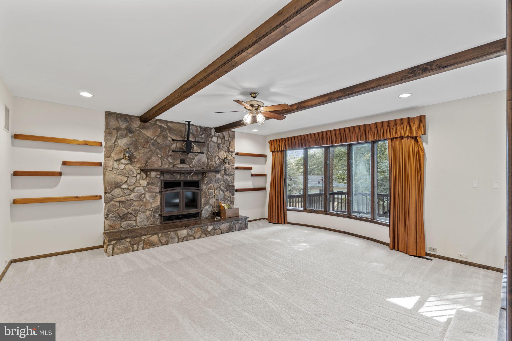 6515 Brooklyn Bridge Road Laurel, MD 20707 - Photo 10 of 39 Family room