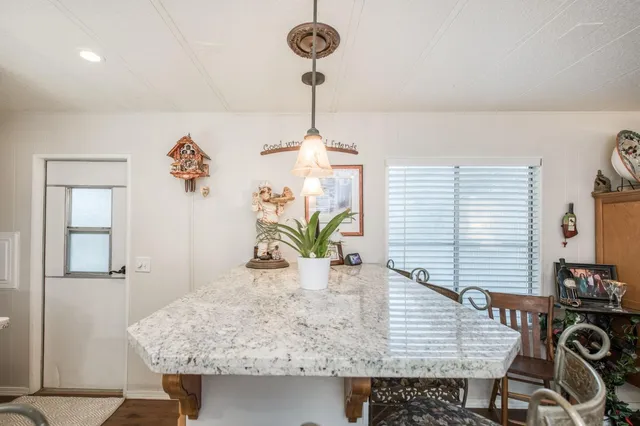 a view of a small entrance