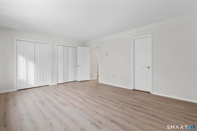 $179,777 | 83 Sutton Place, Unit 83, Bloomfield, CT 06002