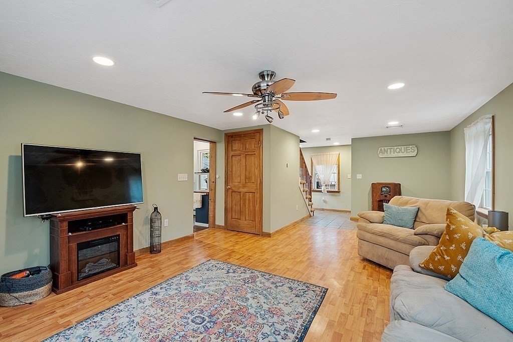 40 Elbridge Road Auburn, MA 01501 - Photo 13 of 38 Gallery Image 13