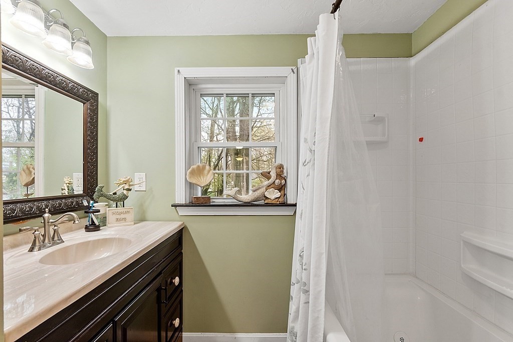 40 Elbridge Road Auburn, MA 01501 - Photo 25 of 38 Gallery Image 25