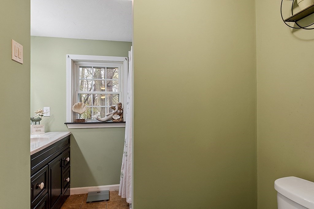 40 Elbridge Road Auburn, MA 01501 - Photo 26 of 38 Gallery Image 26