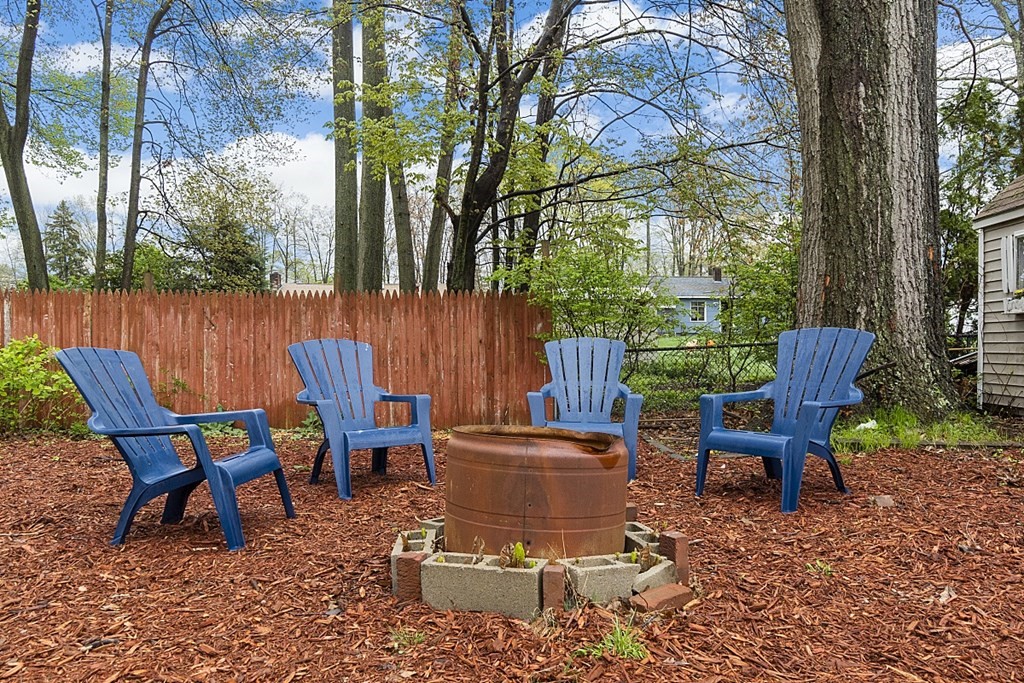 40 Elbridge Road Auburn, MA 01501 - Photo 37 of 38 Gallery Image 37