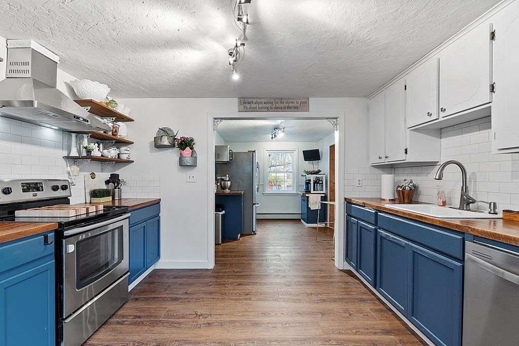 40 Elbridge Road Auburn, MA 01501 - Photo 7 of 38 Gallery Image 7