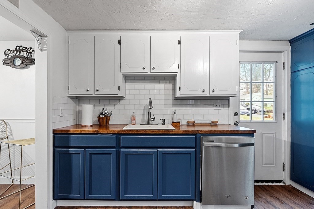 40 Elbridge Road Auburn, MA 01501 - Photo 10 of 38 Gallery Image 10