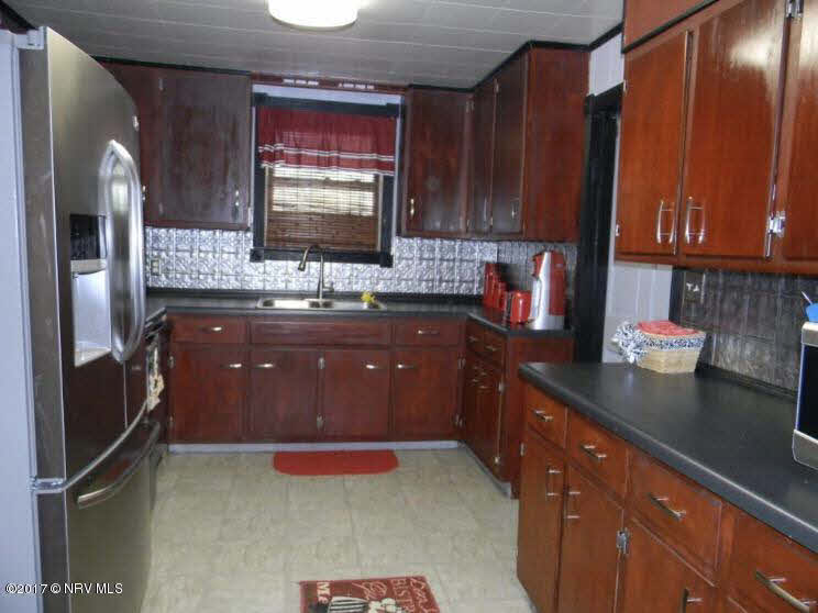 3720 Alleghany Spring Road Shawsville, VA 24162 - Photo 15 of 30 Gallery Image 15