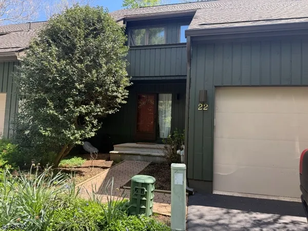 $3,800 | 22 Windmill Drive, Morristown, NJ 07960
