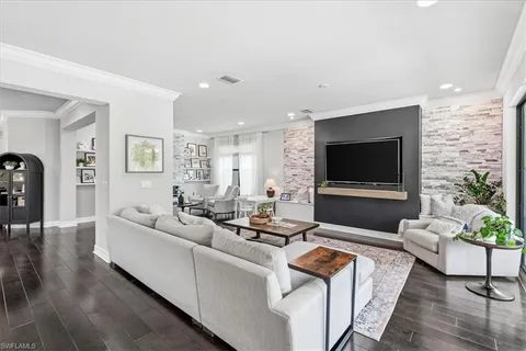 $1,295,000 | 4432 Aurora Street, Naples, FL 34119