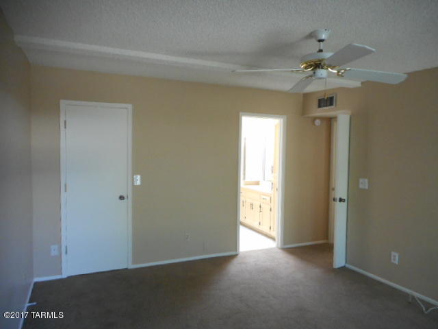 285 South Kolb Road, Unit 21 Tucson, AZ 85710 - Photo 19 of 40