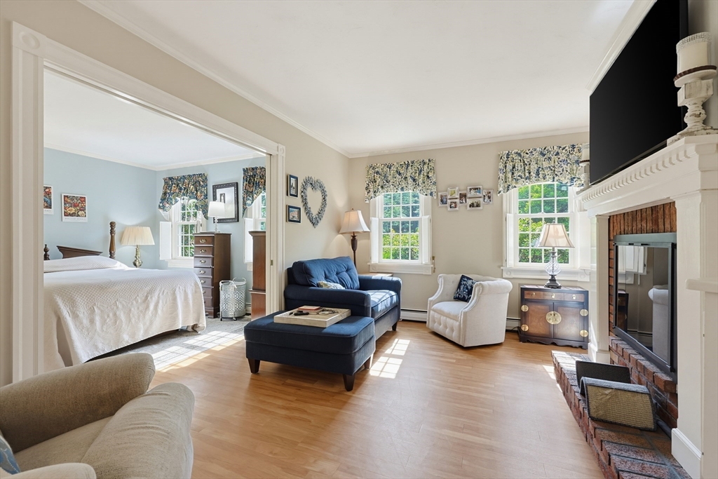 110 Chipper Hill Road Northbridge, MA 01534 - Photo 8 of 40