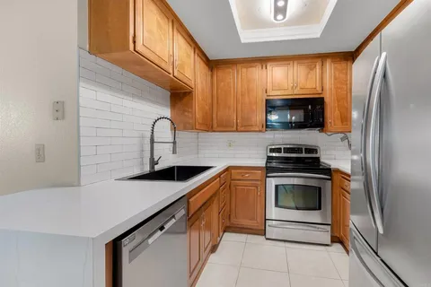 $3,750 | 750 State Street, Unit 126, San Diego, CA 92101