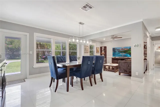 $925,000 | 424 Northeast 27th Drive, Wilton Manors, FL 33334