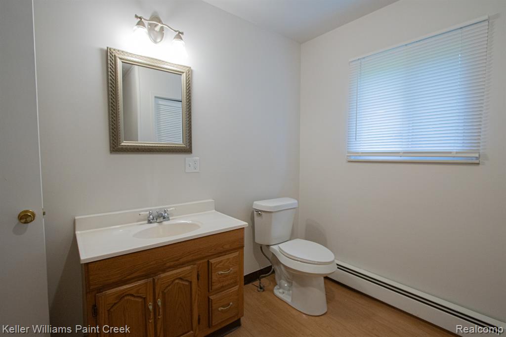 1220 Farnsworth Road Lapeer, MI 48446 - Photo 14 of 39