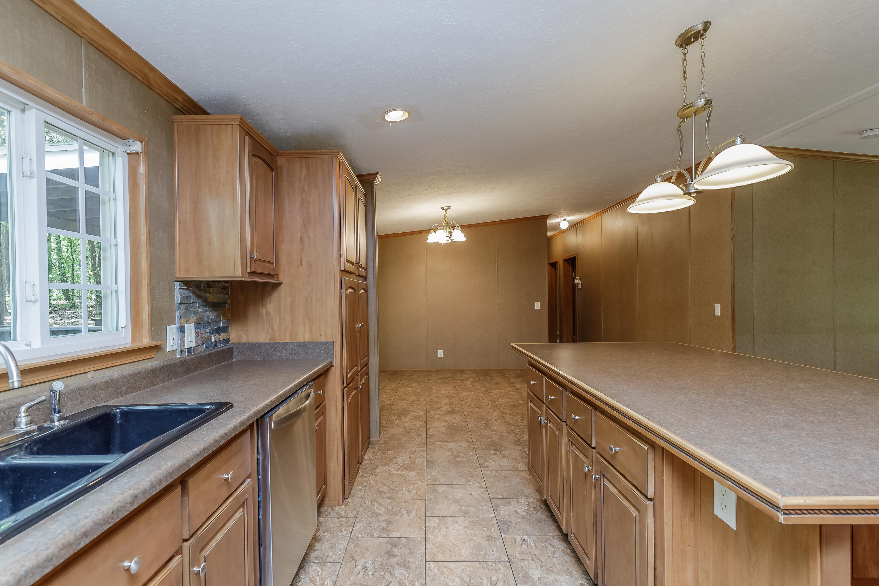 707 Grand Center Road Chickamauga, GA 30707 - Photo 7 of 35 Kitchen / Dining