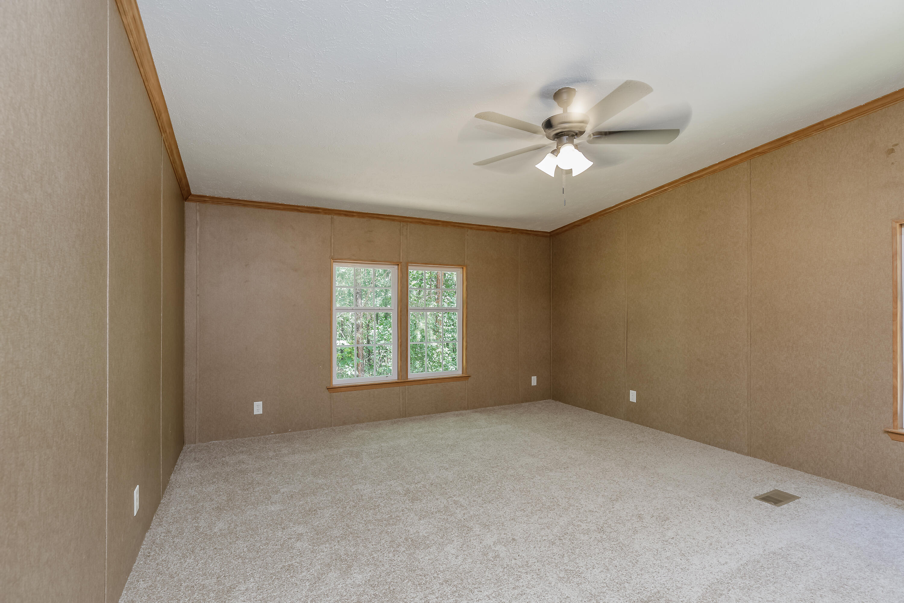 707 Grand Center Road Chickamauga, GA 30707 - Photo 9 of 35 Master Bedroom