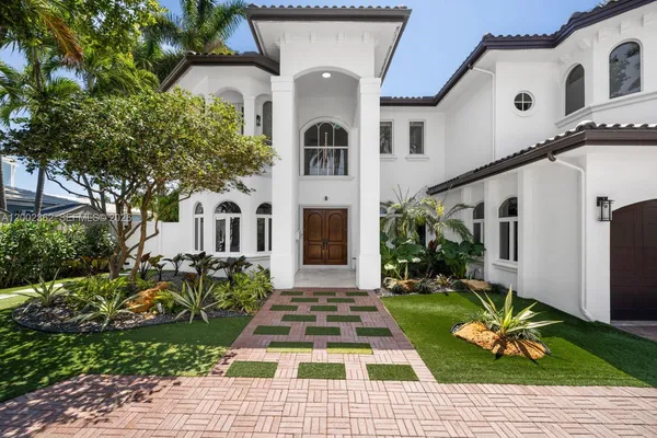 $5,199,000 | 2614 Castilla Isle, Fort Lauderdale, FL 33301