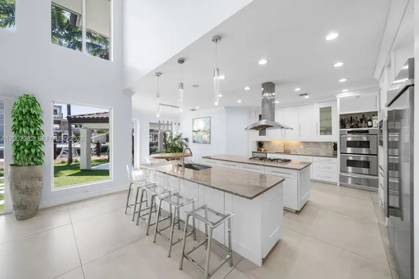 $5,199,000 | 2614 Castilla Isle, Fort Lauderdale, FL 33301