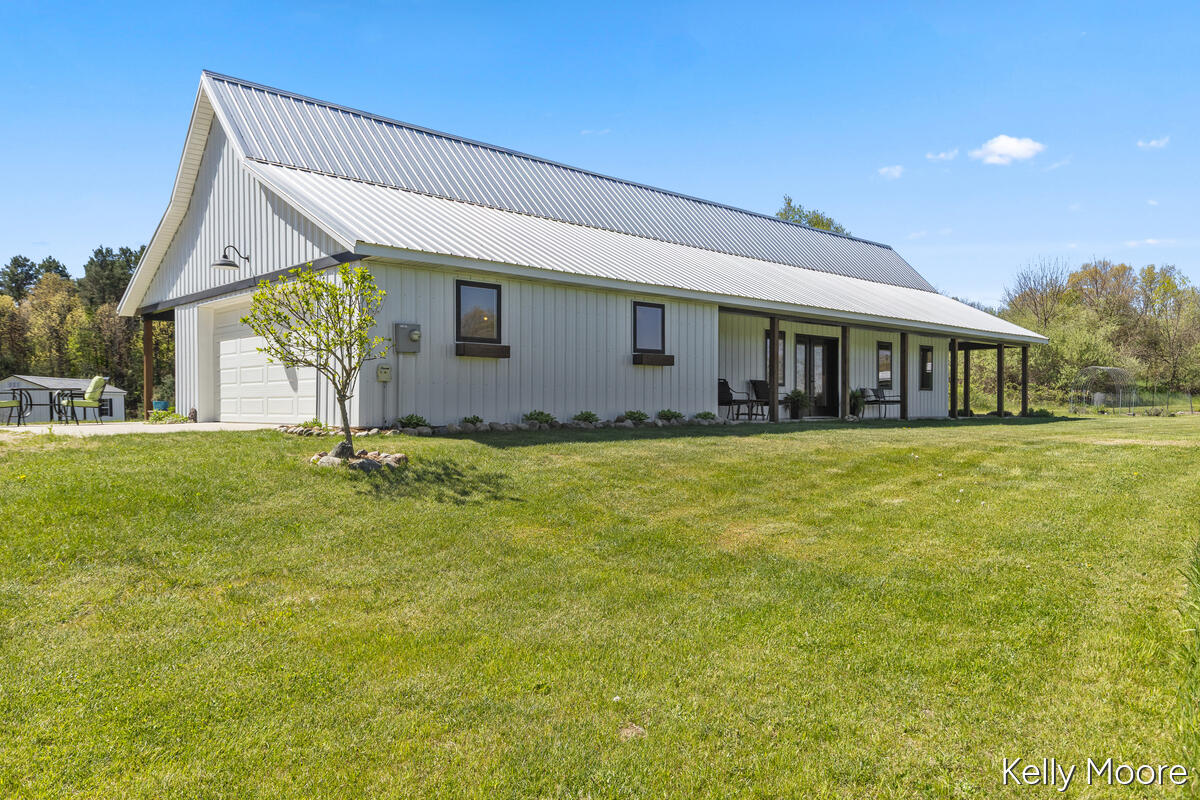 11117 West Snows Lake Road Greenville, MI 48838 - Photo 10 of 30